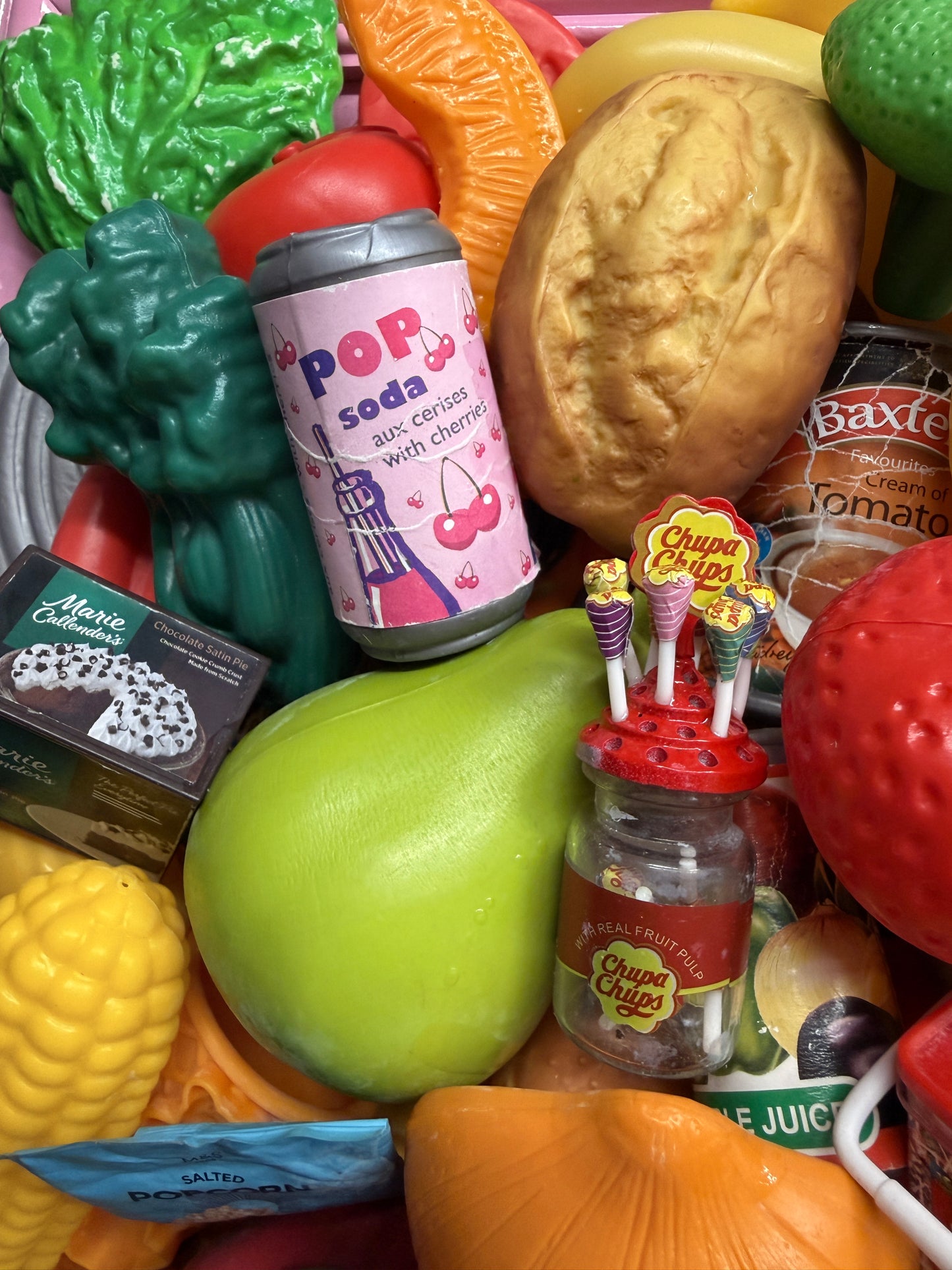 Toys R Art 12:12 Food Bank